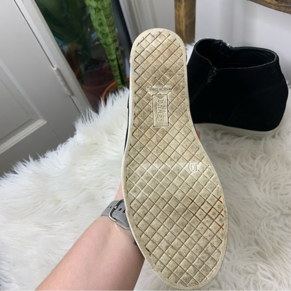 Brash Black Suede Wedge Sneaker - Picture 3 of 8